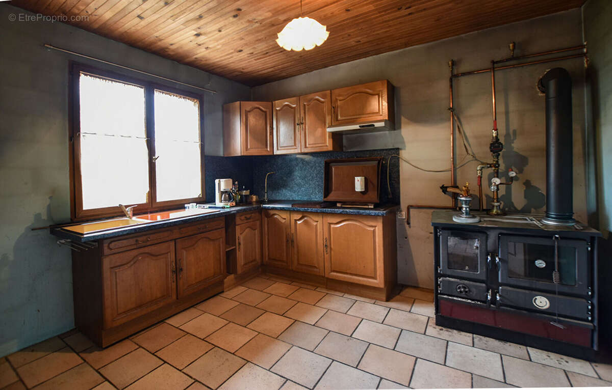 Maison Epeugney 5 pièces sur 3341 m² de terrain - photo 6