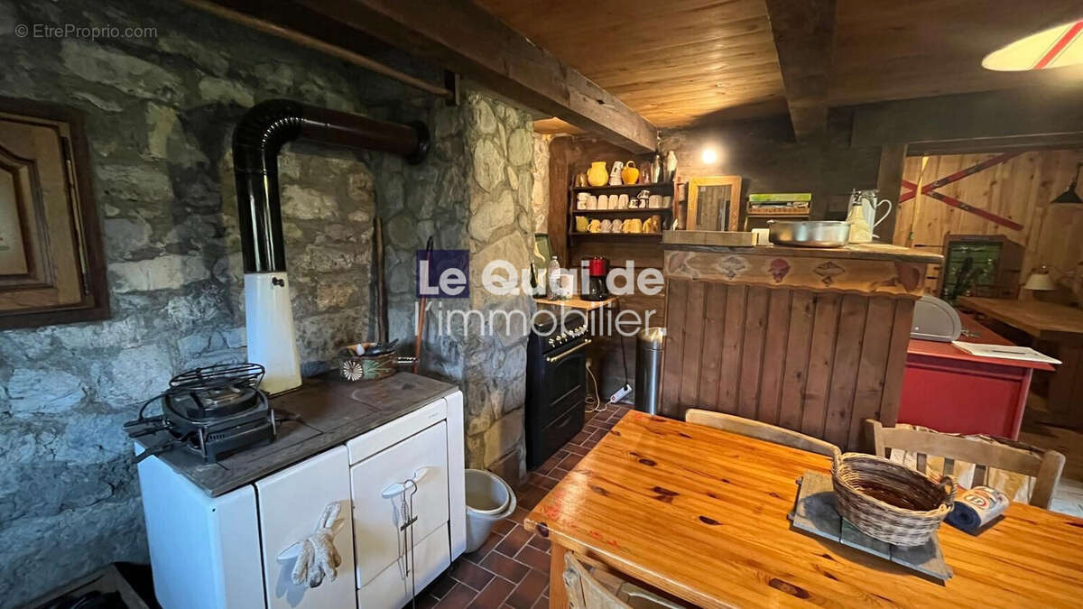 Maison à BONNEVILLE