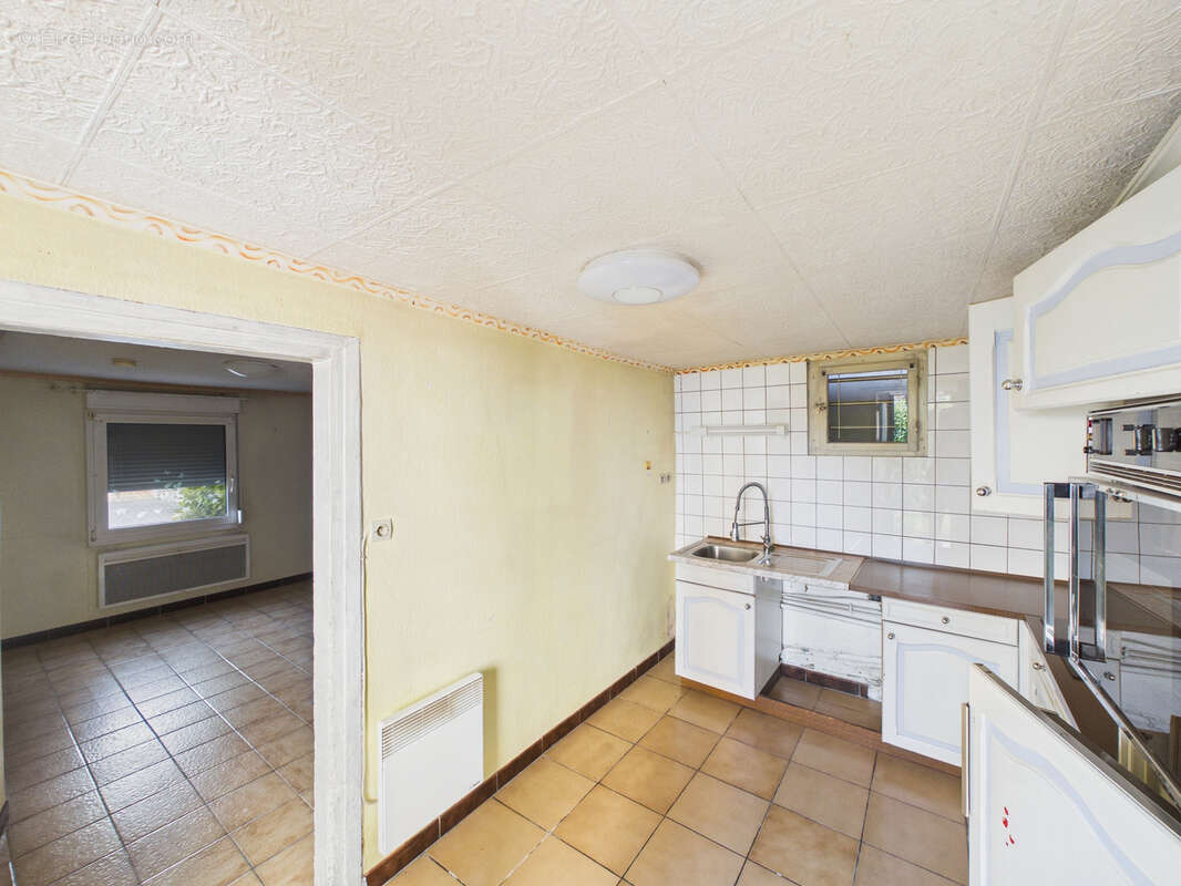 Maison à VILLAGE-NEUF