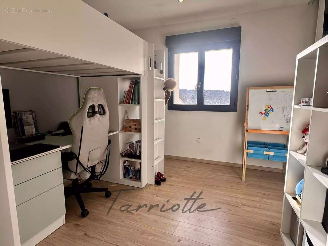 Maison à MALATAVERNE