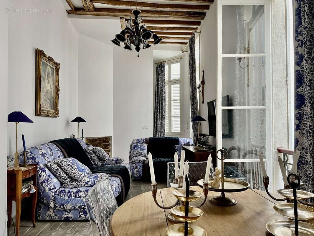 Appartement à PARIS-6E