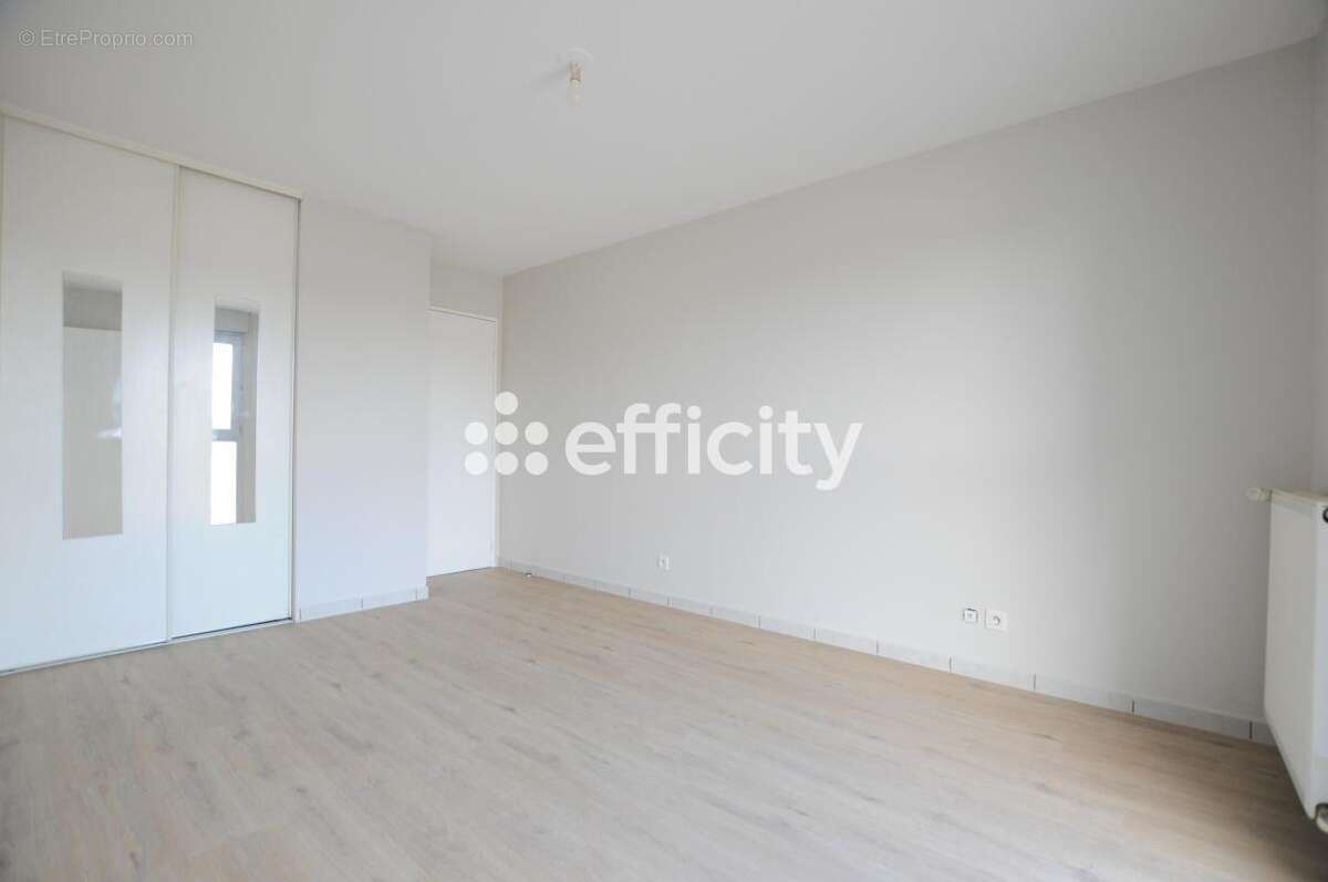 Appartement à VENISSIEUX