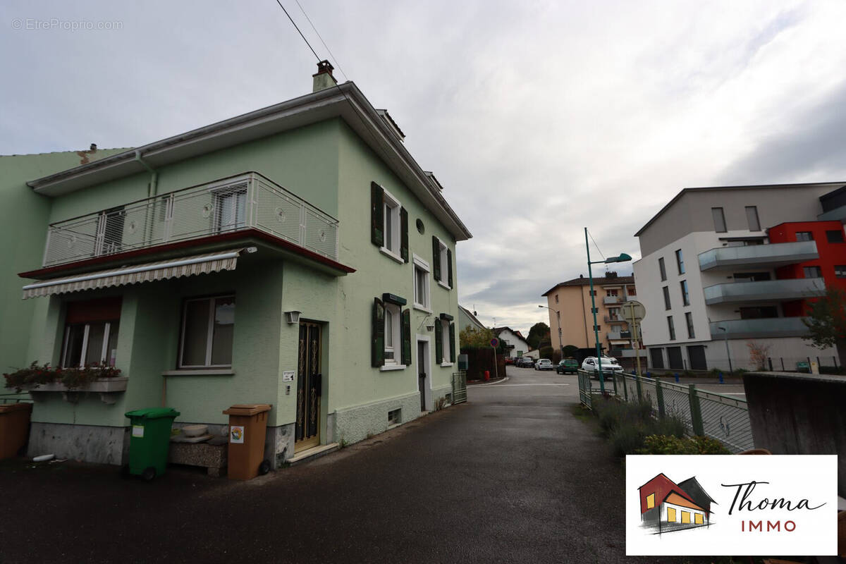 Maison à VILLAGE-NEUF