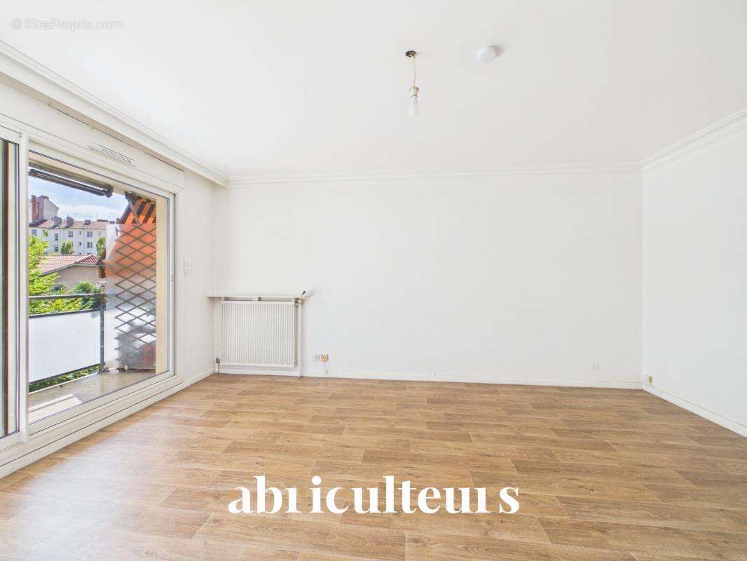 Appartement à LYON-3E