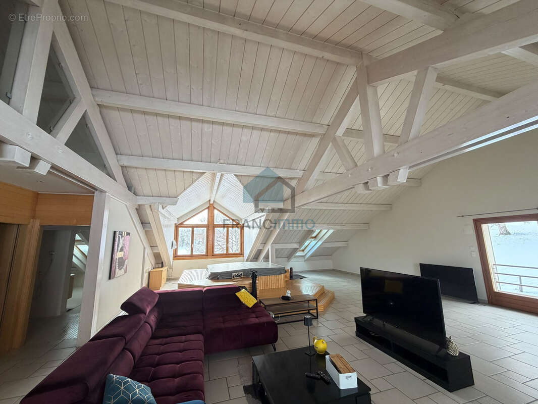 Charquemont - appartement atypique de 172.84m2 - photo 2