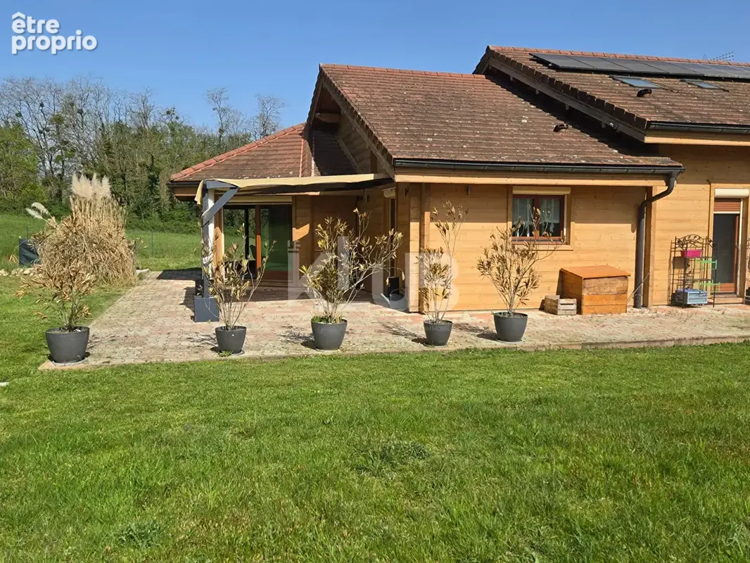 Maison Belley 6 pièce(s) 267 m2 sur un terrain de 3210m² - photo 12