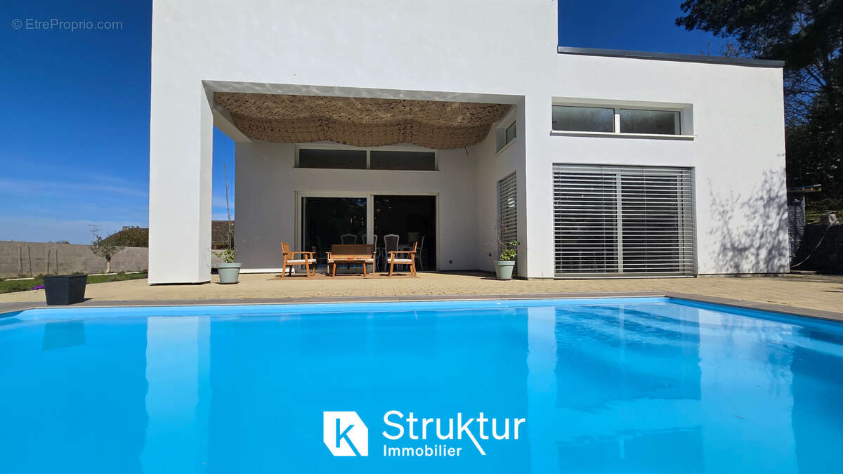 Maison à ROUSSY-LE-VILLAGE