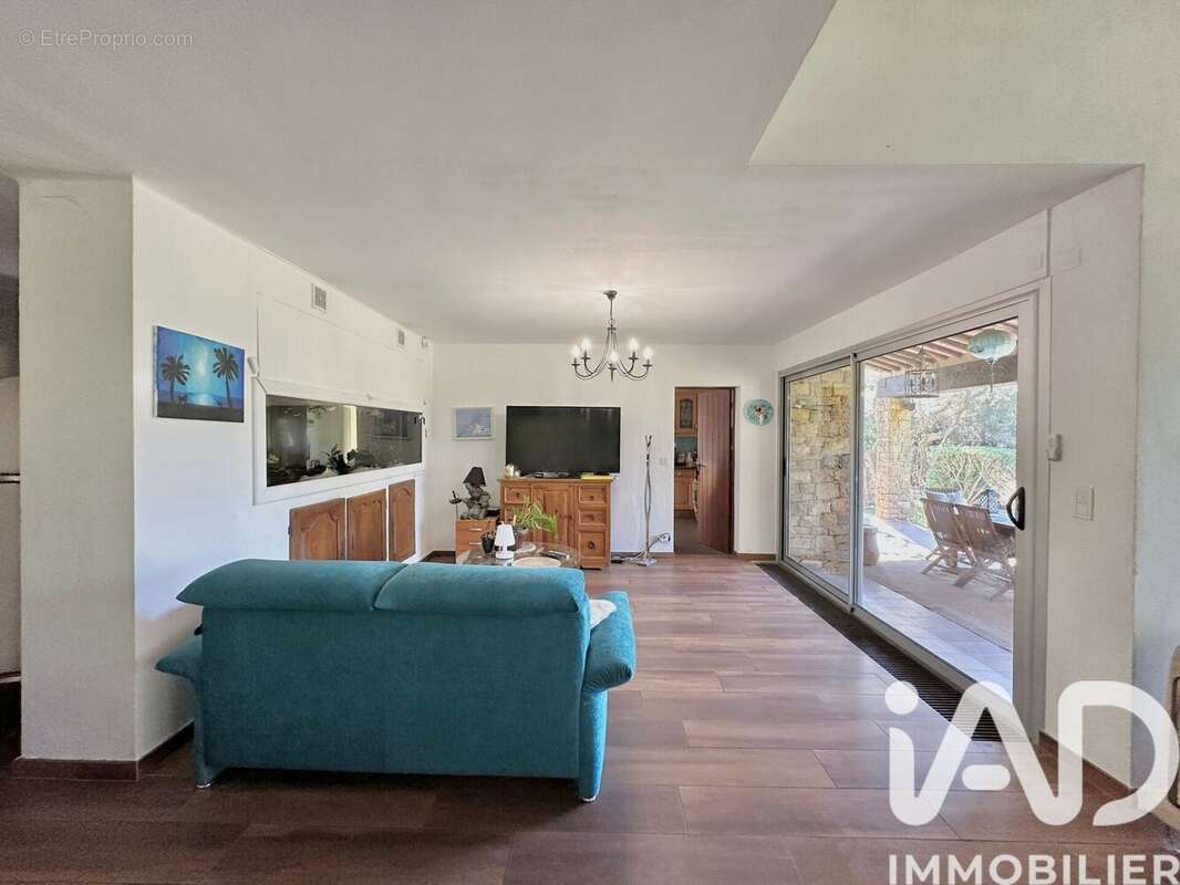 Photo 5 - Maison à SAINT-CYR-SUR-MER