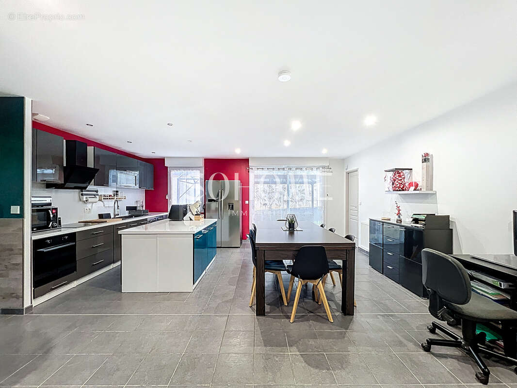 Maison à LA FRANCHEVILLE