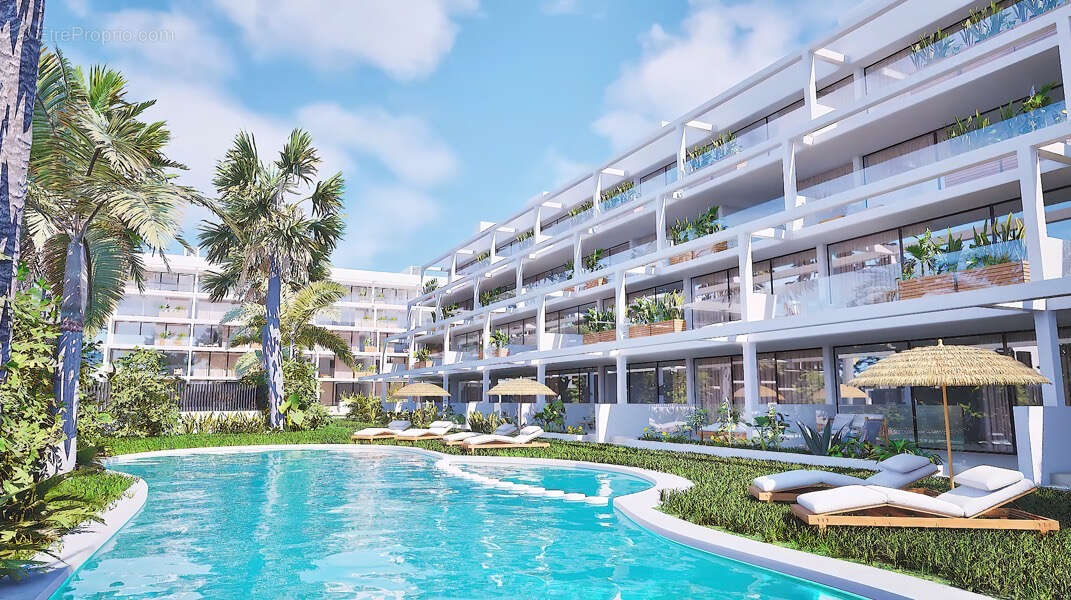 Appartement à COMPS