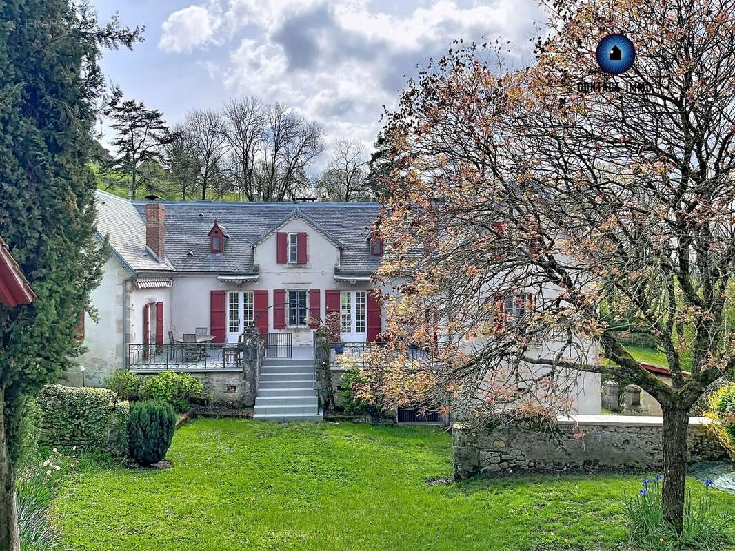 Maison 227 m² à Beaulieu-Sur-Dordogne  - photo 2