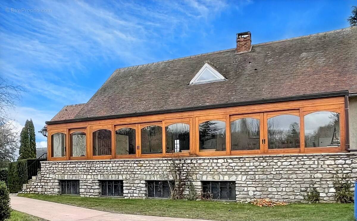 Maison à THOIRY