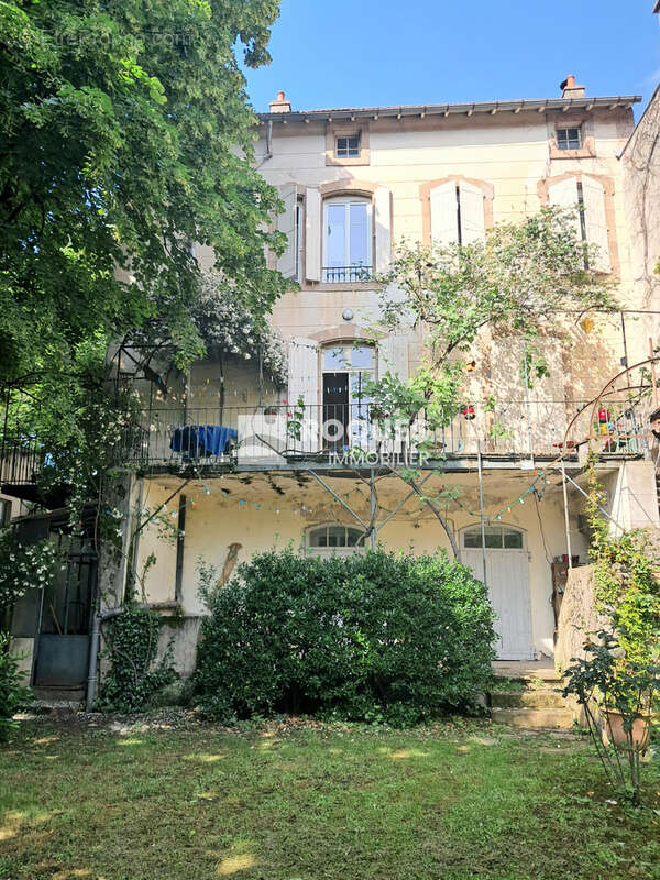 Maison à MILLAU