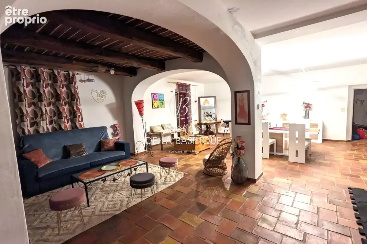 Maison 10 pièces 320 m² à vendre à Ollieres (83470) - photo 9