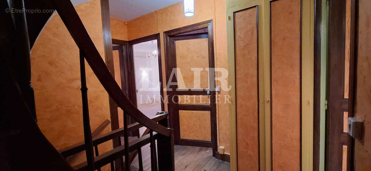 Maison à MONTMERREI