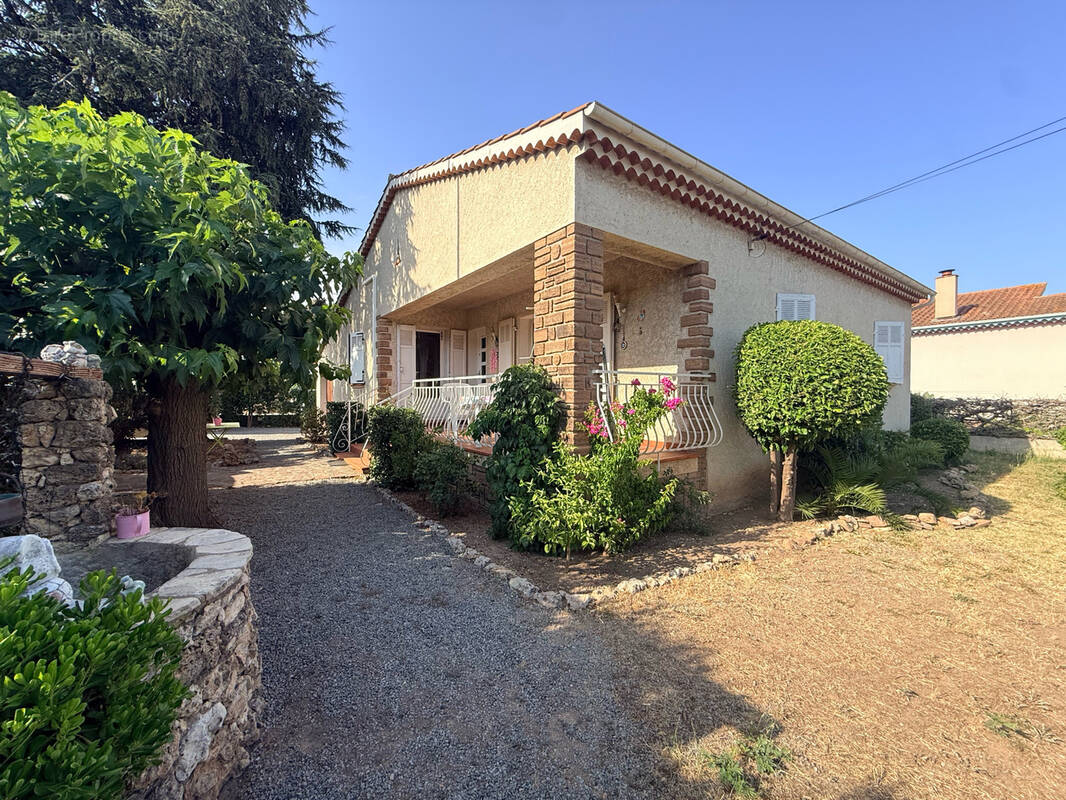 Maison à FREJUS