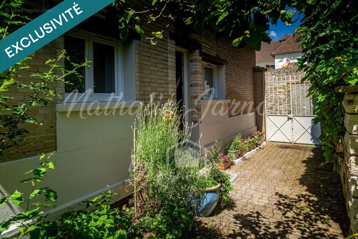 Photo 2 - Maison à MEZY-SUR-SEINE