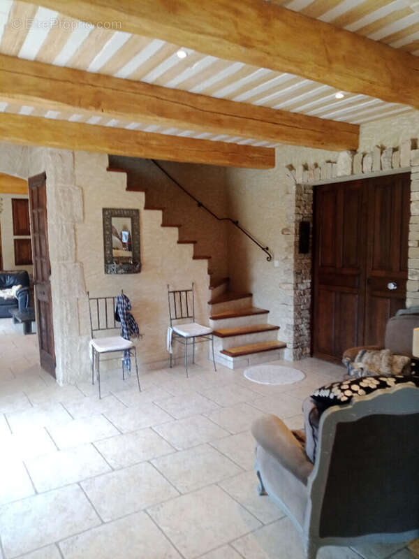 Maison à L'ISLE-SUR-LA-SORGUE