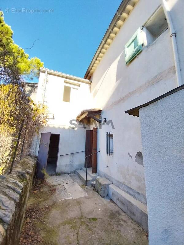 Maison à POMPIGNAN