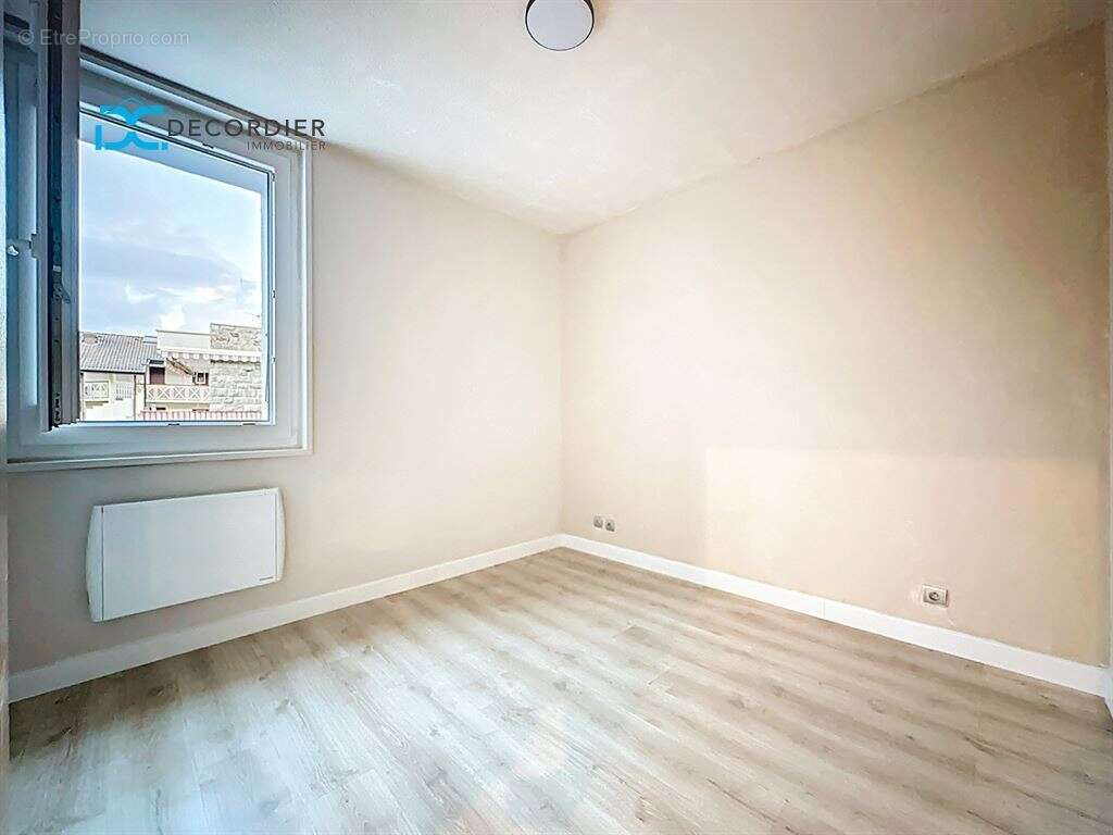 Appartement à NEUVECELLE
