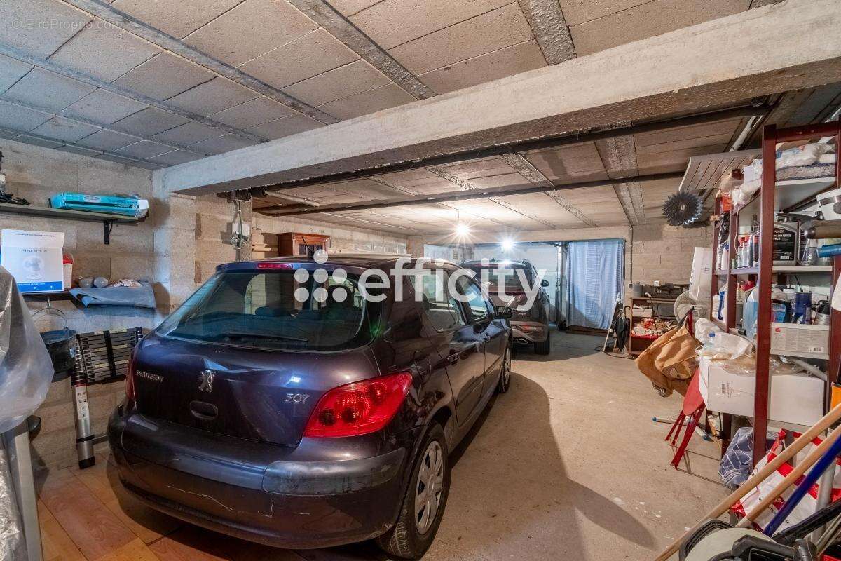 Maison à VILLENEUVE-LE-ROI