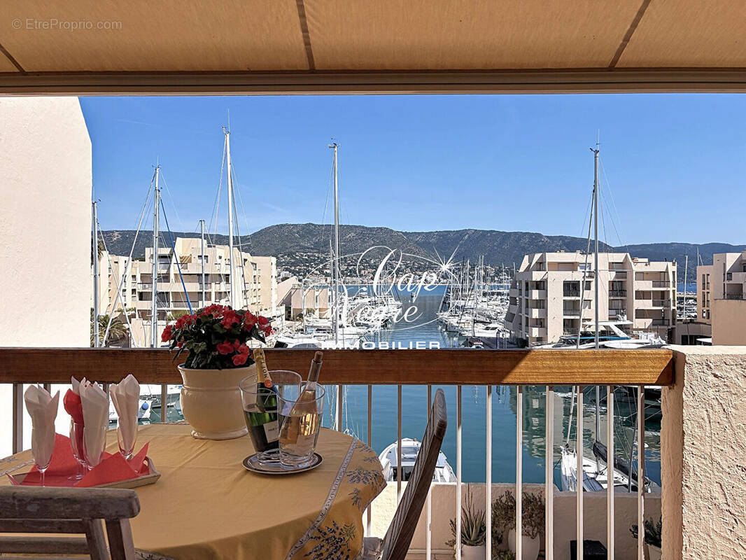 Appartement à BORMES-LES-MIMOSAS
