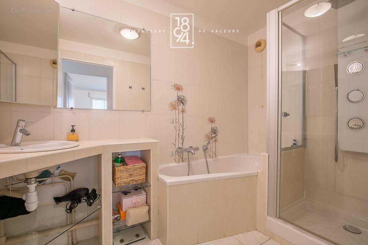 Appartement à MARSEILLE-8E