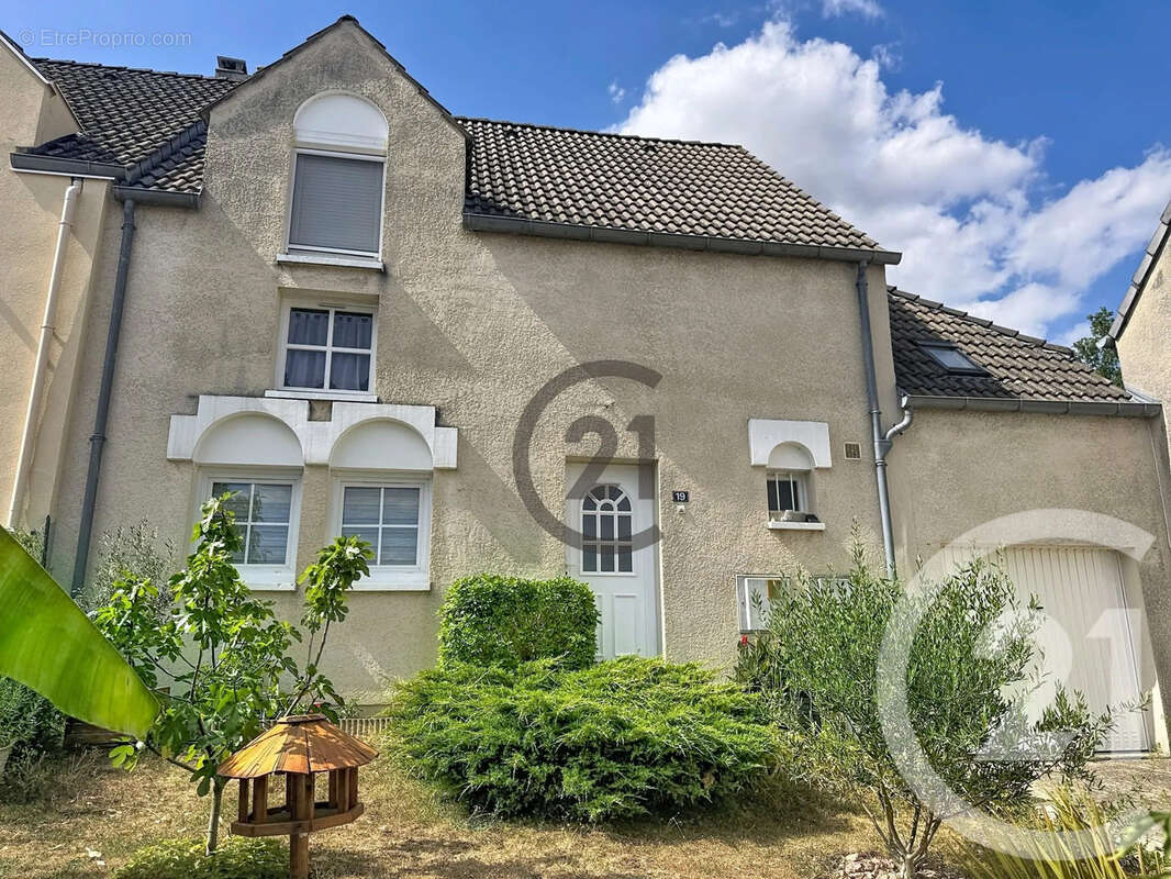 Maison 94 m² à Montereau-Fault-Yonne  - photo 11