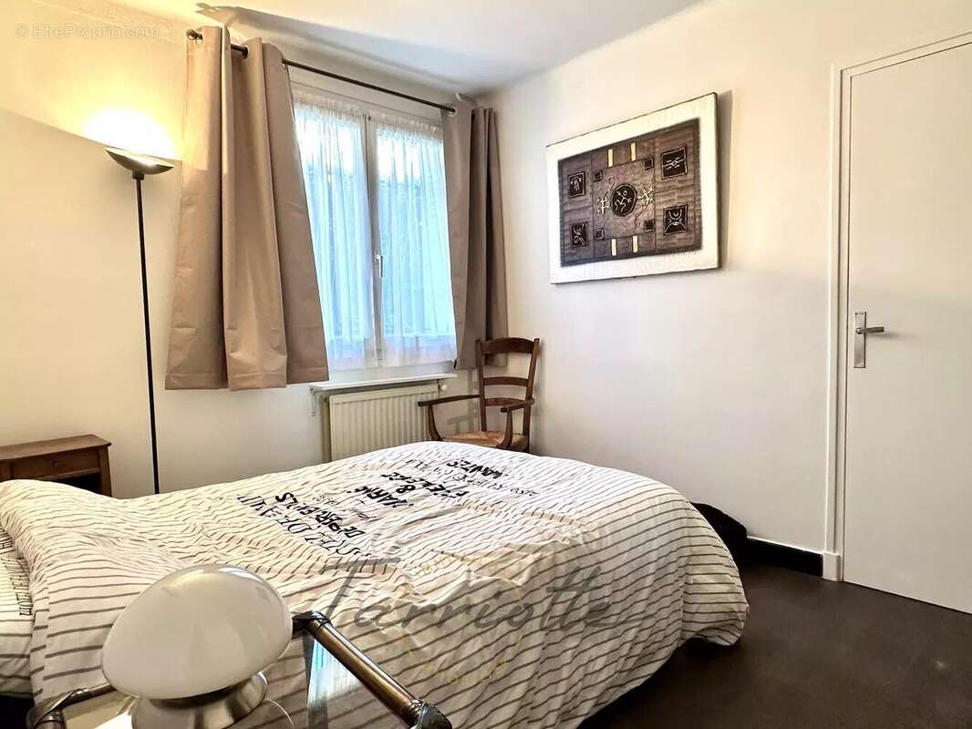 Maison à MONTELIMAR