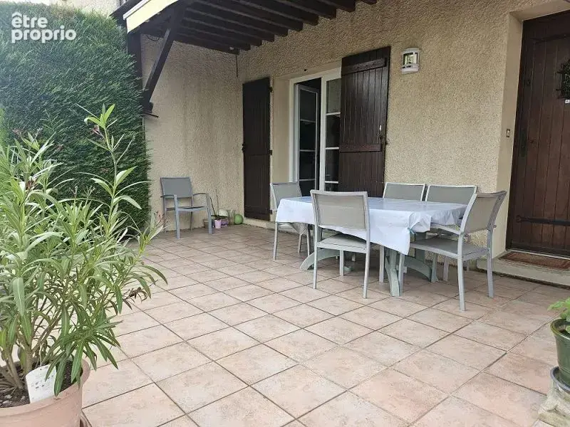 Maison 147 m² à Montrond-Les-Bains  - photo 2