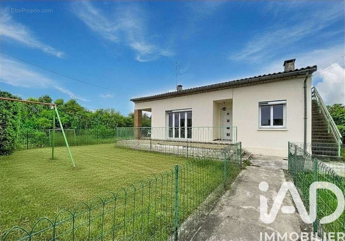 Photo 1 - Maison à CORNEBARRIEU