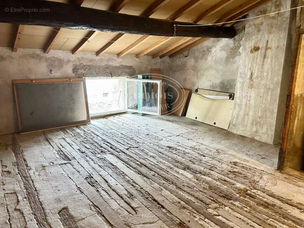 Maison à ROUBIA