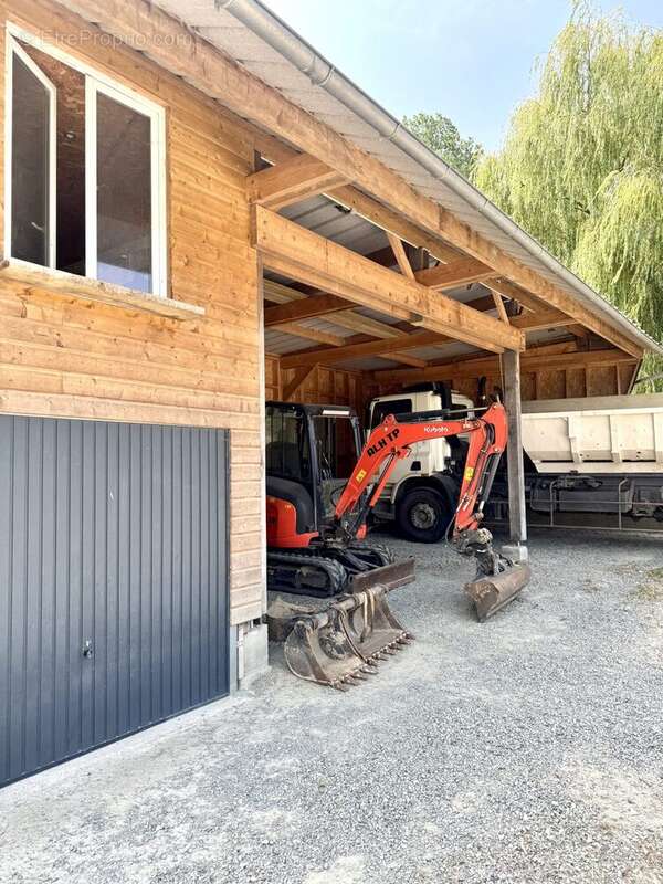 Maison 250 m² à Saint-Vaast-Dieppedalle  - photo 2