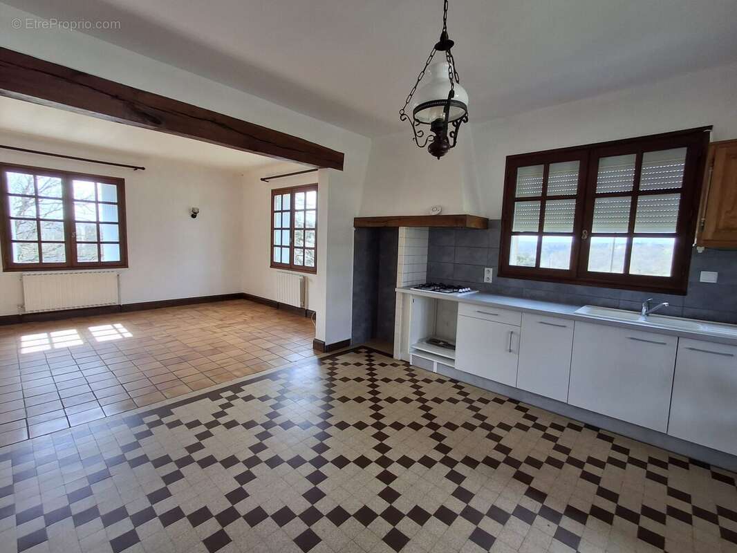 Maison à MONPAZIER
