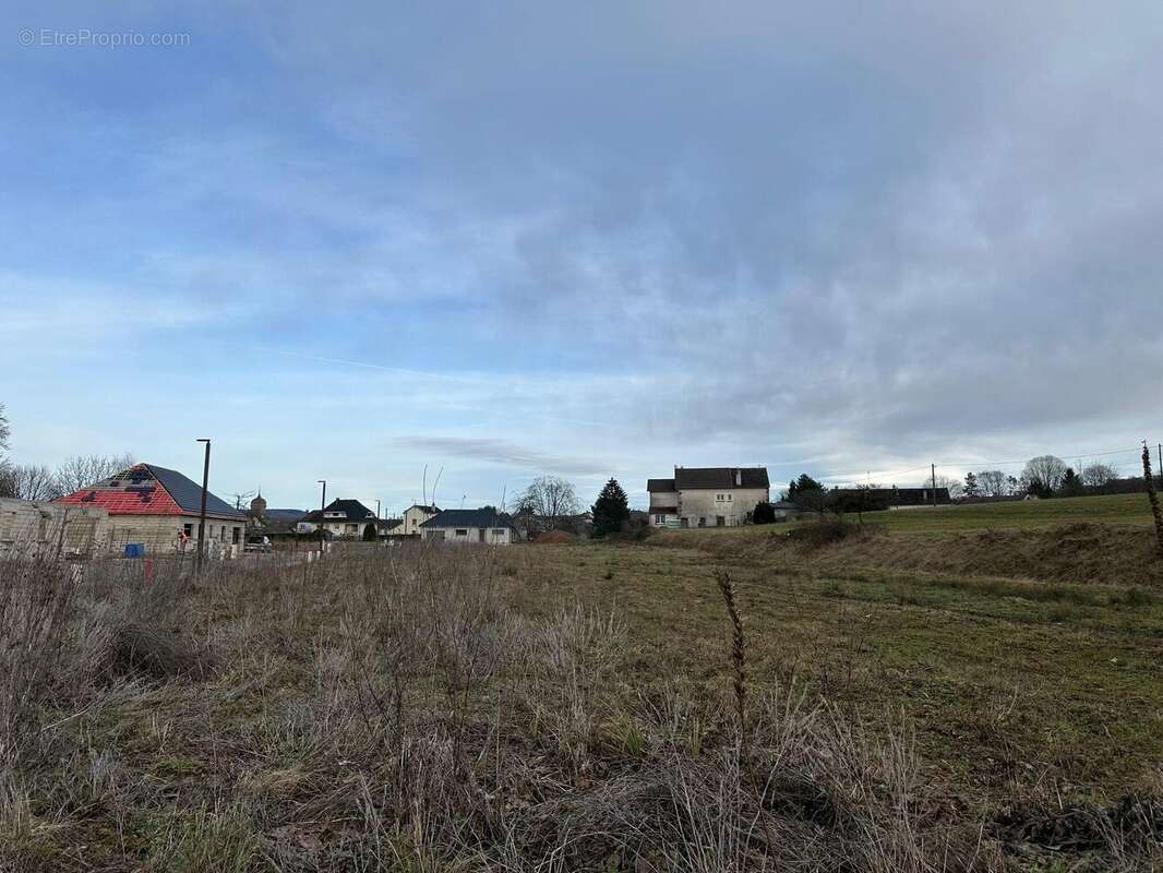 Terrain à VESOUL