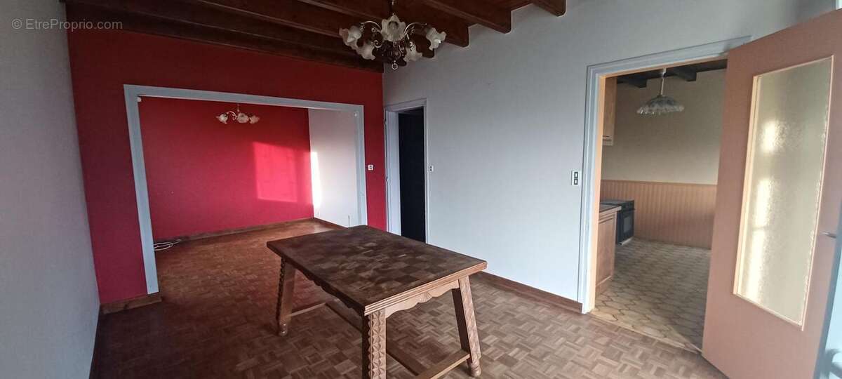 Maison 112 m² à Les Ternes  - photo 4