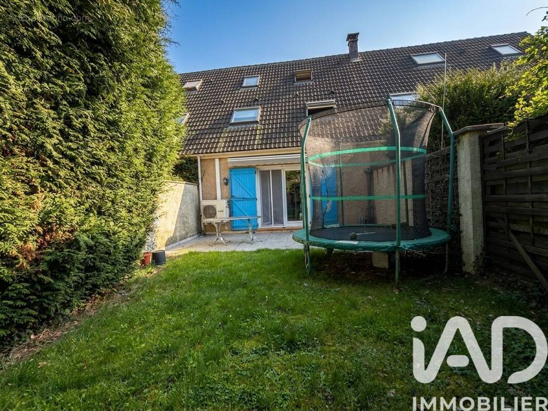 Photo 1 - Maison à LE MEE-SUR-SEINE