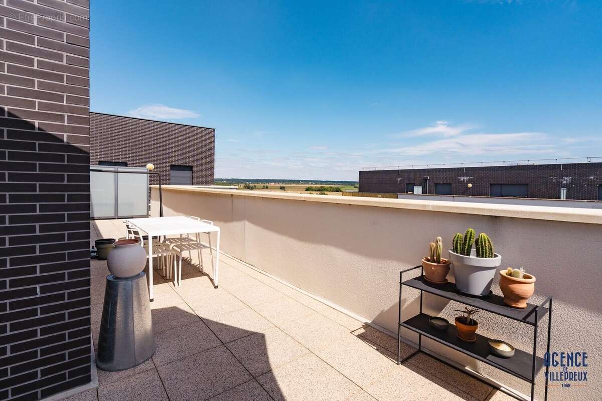 Appartement à VILLEPREUX