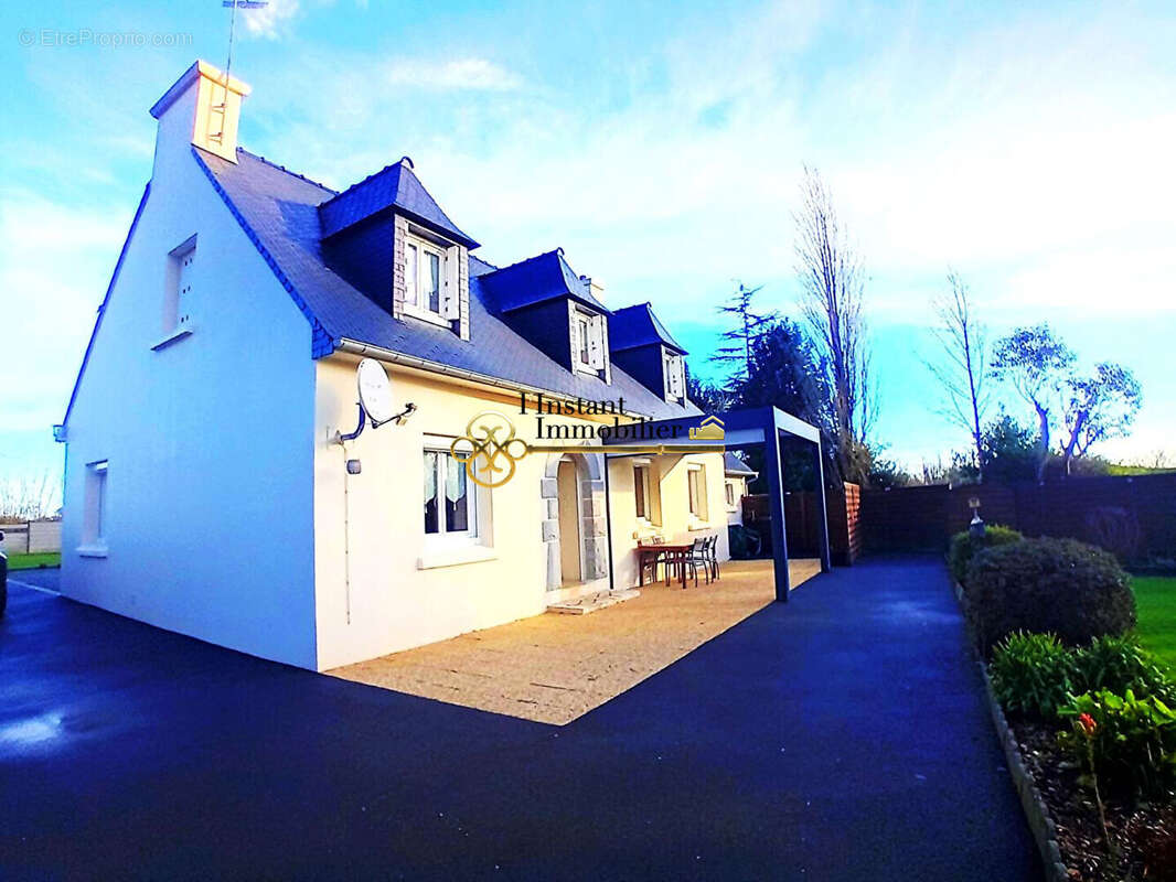Maison à PLESTIN-LES-GREVES