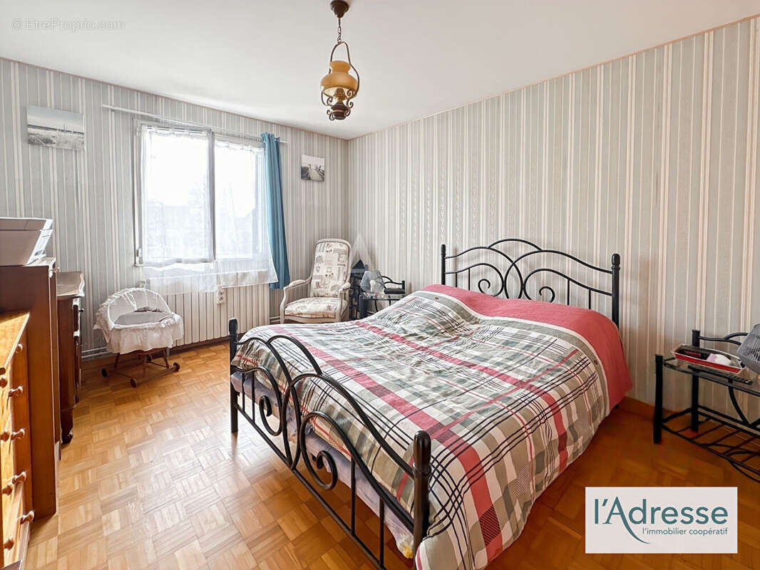 Maison à LA FEUILLIE