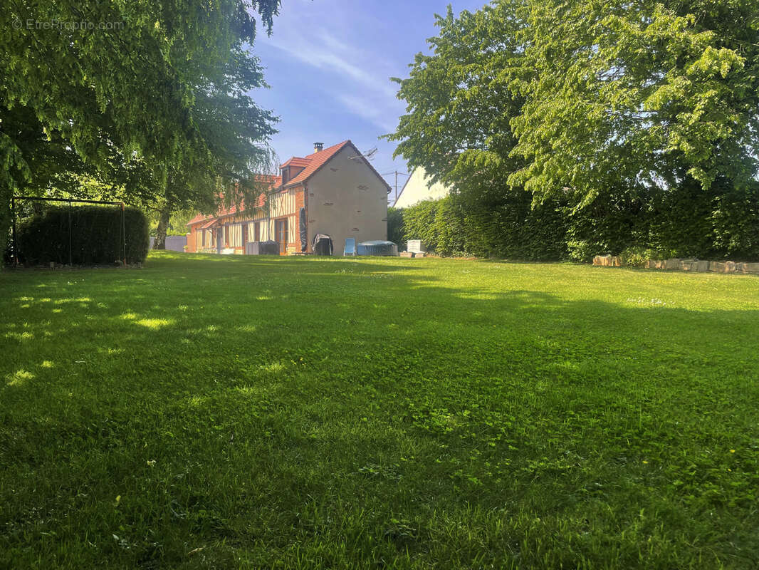 Maison à SAINTE-GENEVIEVE