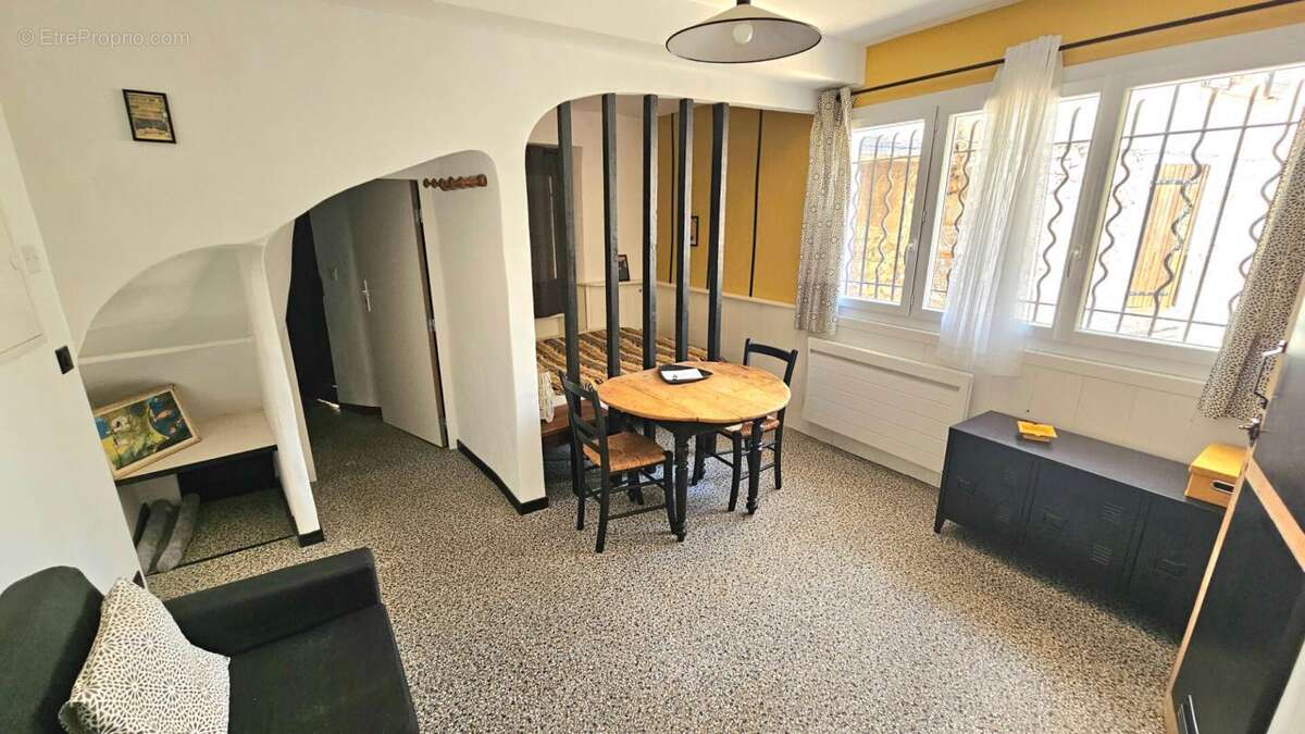 Studio avec caves au coeur du village de Claviers ? Idéal investissement ou pied-à-terre - photo 6