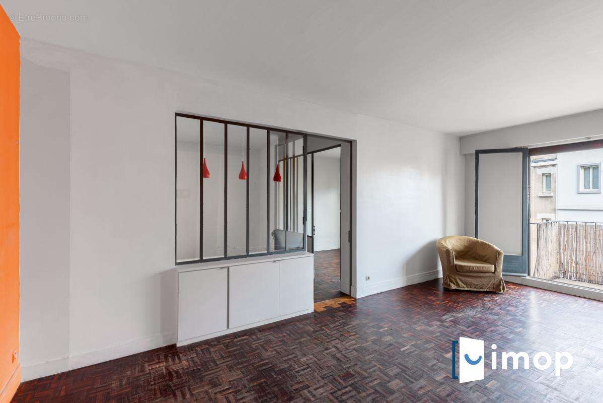 Appartement à PARIS-15E