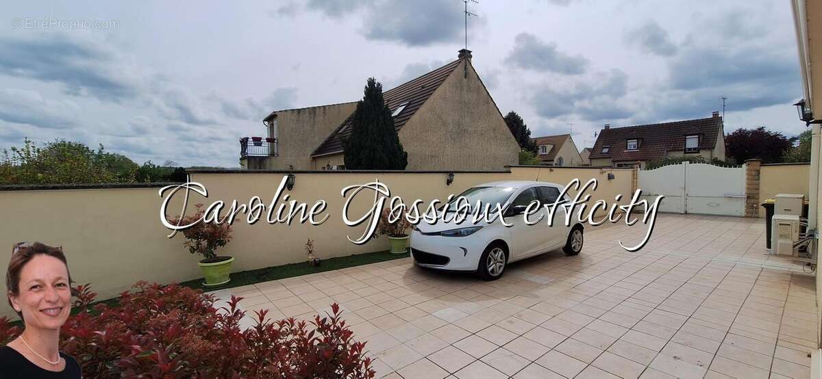 Maison à POINCY
