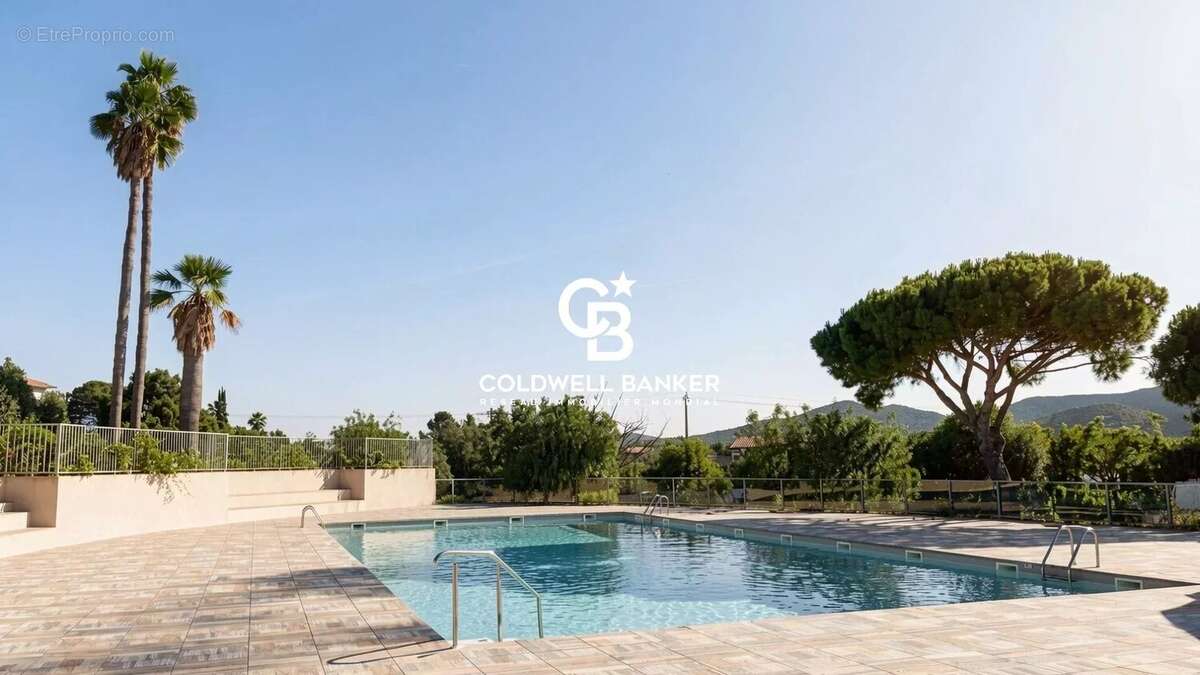 Appartement à PUGET-SUR-ARGENS