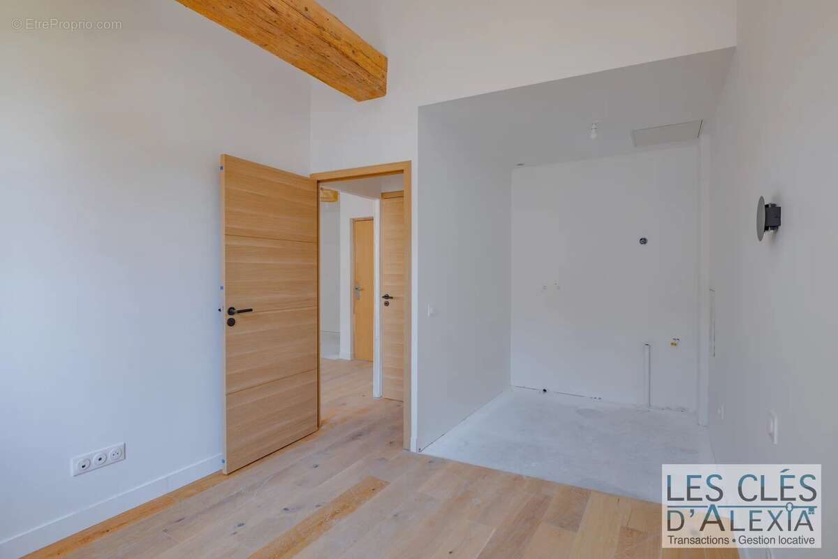 Appartement à SAINT-GENIS-LAVAL