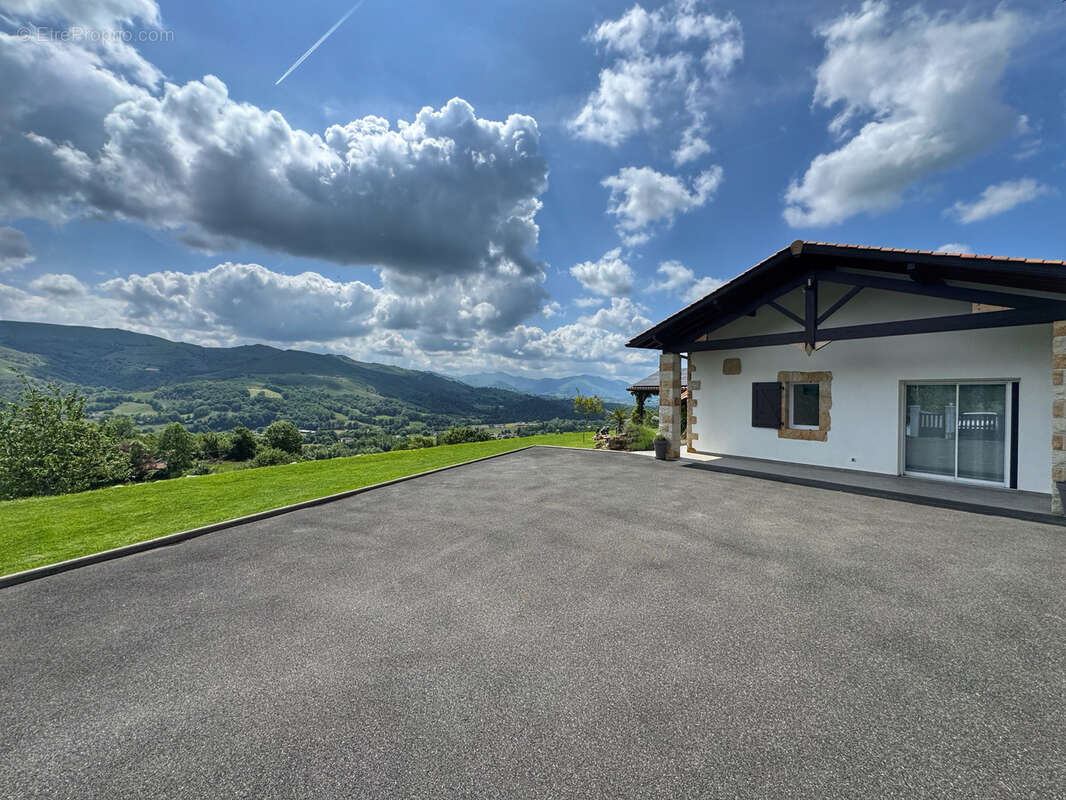 Maison à SAINT-JEAN-PIED-DE-PORT