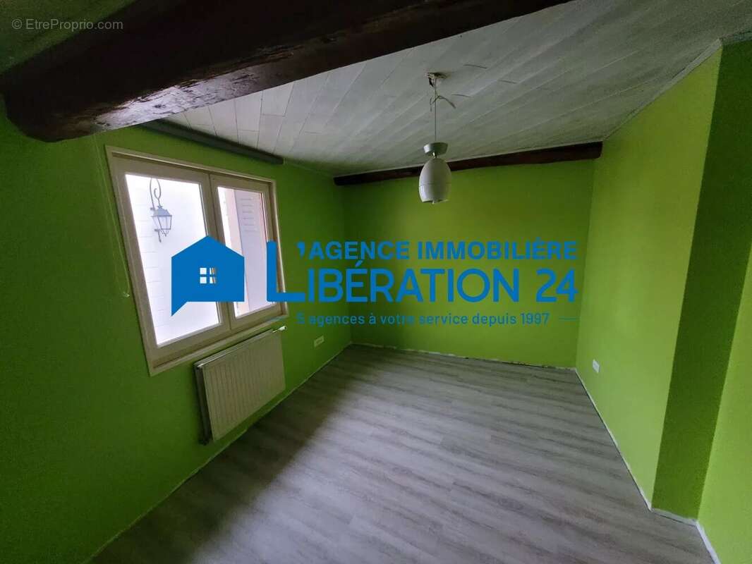 Appartement à SAINT-ROMAIN-EN-JAREZ