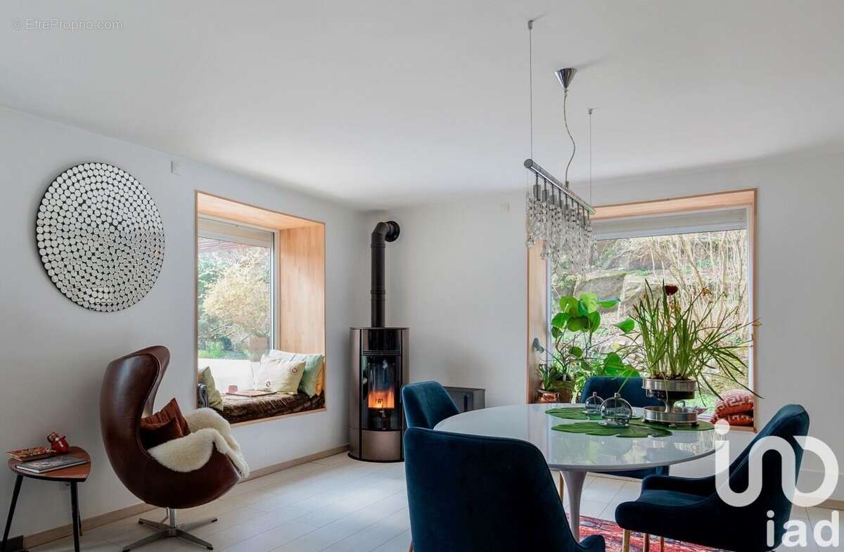 Photo 5 - Maison à SAINT-GENIS-LES-OLLIERES