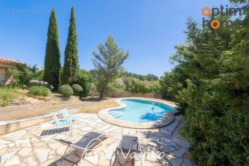 Bouc Bel Air (Aix à 10 mn) - Vente Belle Villa T5 de 169 M2 + dépendances 100 m2, sur un terrain clos et arboré de 1257 M2 avec  - photo 5